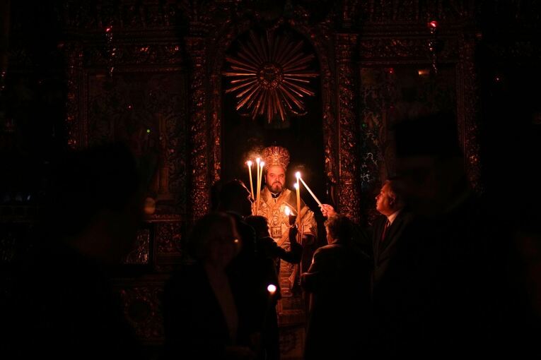 Orthodoxe Christen in Türkei feiern Ostern in Trümmern
