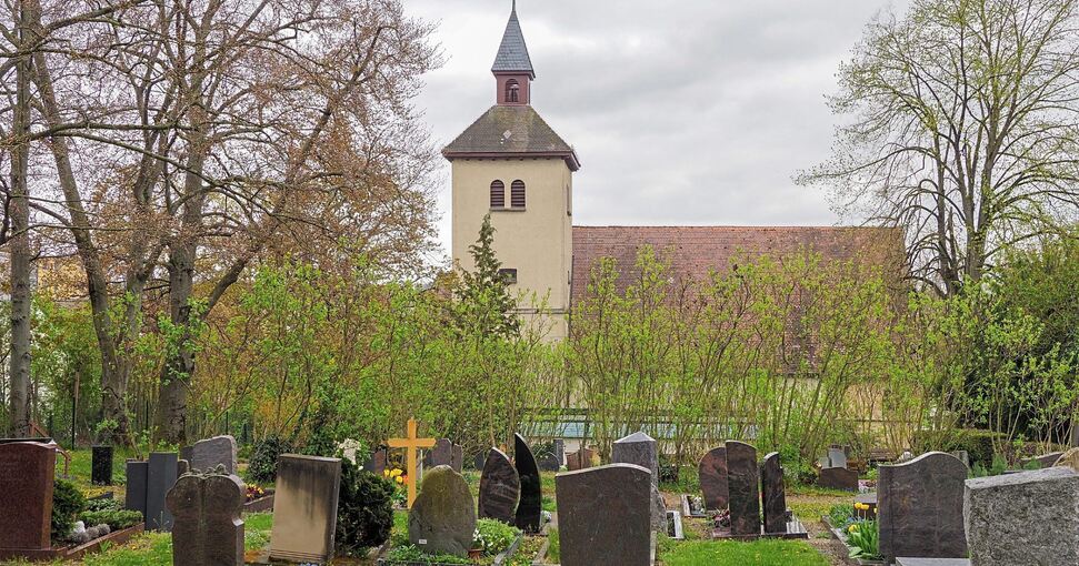 Der Trauergottesdienst für Lukas fand in der Asperger Michaelskirche statt. Archivfoto: Holm Wolschendorf