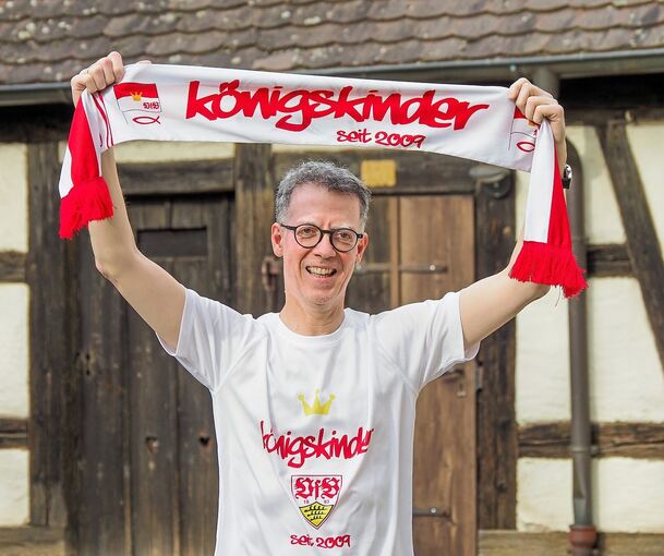 Pfarrer Timotheus Rölle ist begeisterter VfB-Fan. Archivfoto: Holm Wolschendorf