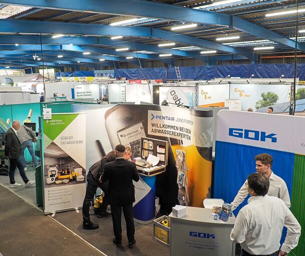 Bei der Hausmesse konnten sich Handwerksfirmen wieder bei mehr als 200 Ausstellern darüber informieren, was der Markt rund um die Themen Neubau und Sanierung zu bieten hat. Fotos: Holm Wolschendorf