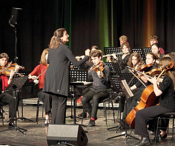 Am Freitagabend gehörte die Bühne der Schlossfestspiele talentierten Nachwuchsmusikern von Schulen aus Stuttgart, Ludwigsburg und Markgröningen. Foto: Andreas Becker