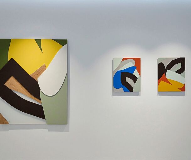 Räumliches Denken: Charlie Edmiston in der Galerie Perg. Foto: Andreas Becker