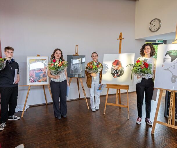 Die vier Schülerinnen und Schüler haben mit ihrer Kunst überzeugt. Foto: Andreas Essig
