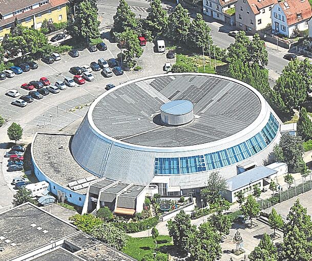 Bald neue Handball-Heimat? Die Rundsporthalle.Foto: LKZ-Archiv