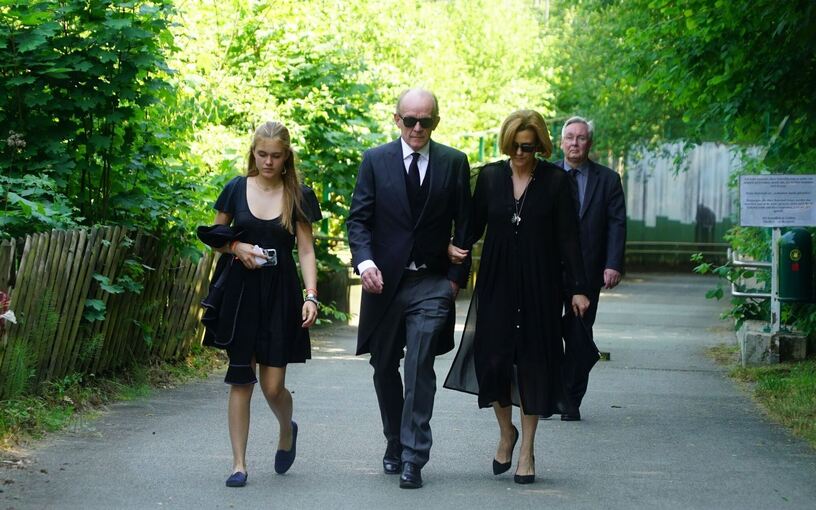 Fürstin Elisabeth von Bismarck in Friedrichsruh beigesetzt