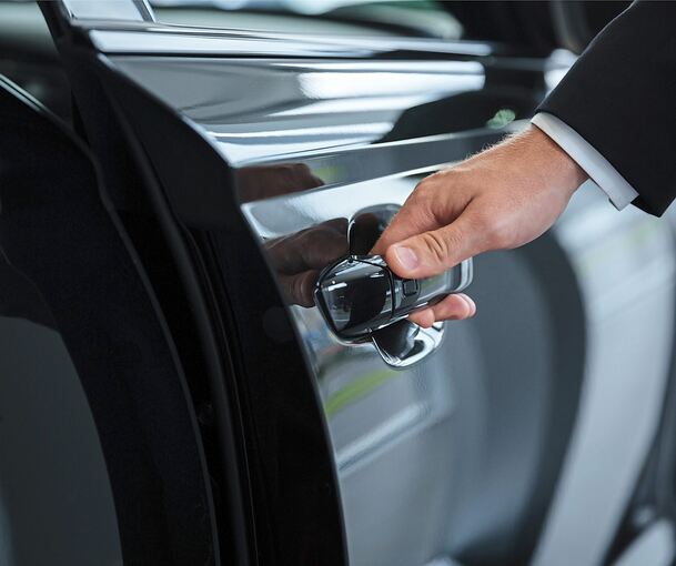 In Erdmannhausen darf man künftig die Autotüren nicht mehr laut zuknallen. Symbolfoto: AdobeStock