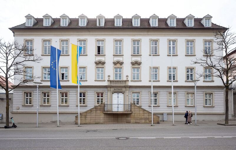 Eilmeldung Widersprüche Um Den Schuldenberg Der Hb Ludwigsburg Eskalieren - z6xax4c
