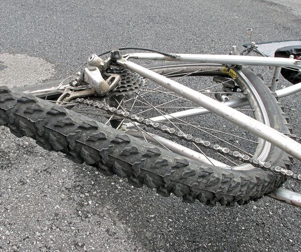 Bei dem Unfall (hier ein Symbolfoto) ist eine 61-Jährige verletzt worden.