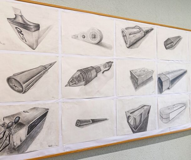 „Objekte in neuem Licht“ war die Aufgabenstellung für Neuntklässler und ihre Zeichnungen.