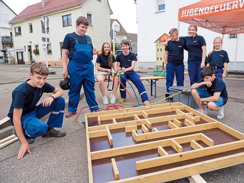 Geschicklichkeit ist bei der Jugendfeuerwehr gefragt.