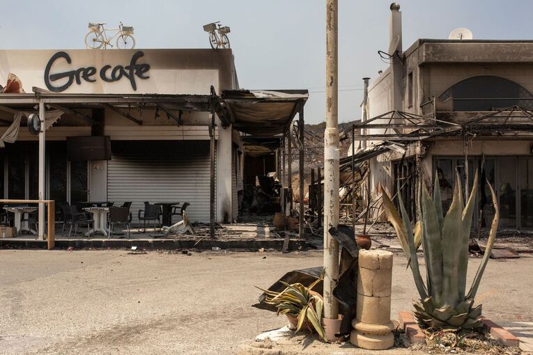 Waldbrände auf Rhodos - Verbrannte Geschäfte