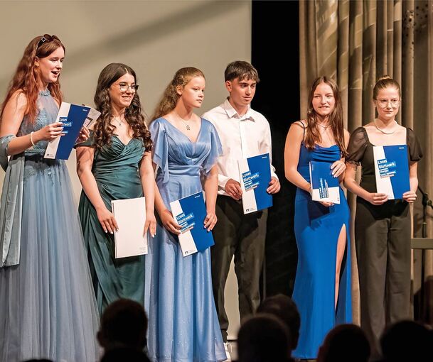 Die Preisträger: Sarah Neubert, Elida Arslan, Lavinia Gregotsch, Luciano Flotta, Julia Bürk und Lucie Stockmeier (von links) Foto: privat