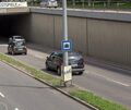 Auf diesen Fahrbahnteiler an der B 27 ist der Rentner gefahren. Archivfoto: Holm Wolschendorf