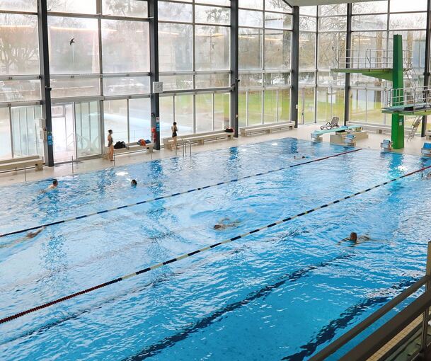 Wer im Stadionbad schwimmen möchte, muss jetzt mehr Eintritt bezahlen. Archivfoto: Ramona Theiss