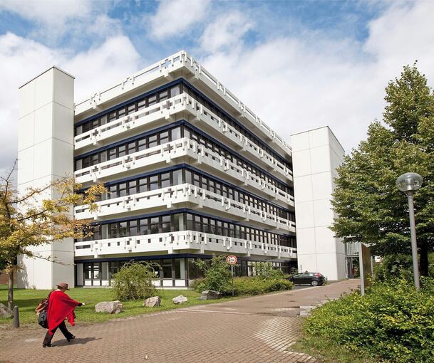 In einem Seminarraum an der Hochschule für öffentliche Verwaltung tauchte nach den Ferien ein Hakenkreuz auf.