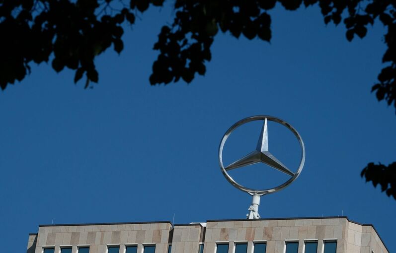 Mercedes-Stern auf alter Zentrale soll abgebaut werden