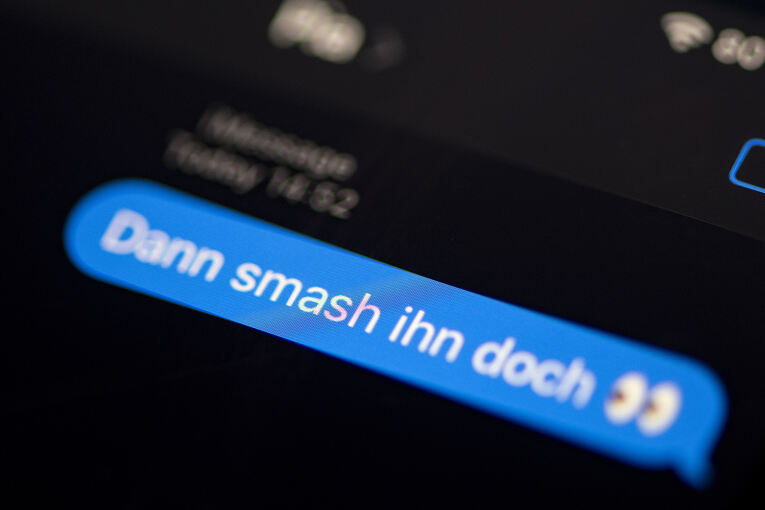 Smash - so lautete das Jugendwort des Jahres 2022. Foto: Fabian Sommer/dpa