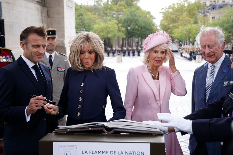 Britisches Königspaar auf Staatsbesuch in Frankreich