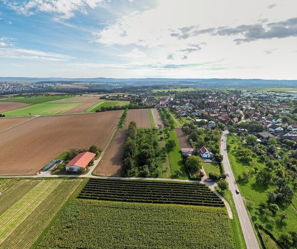 Die Umgehung soll ab der Marbacher Straße nordöstlich um den Ort führen. Archivfoto: Holm Wolschendorf