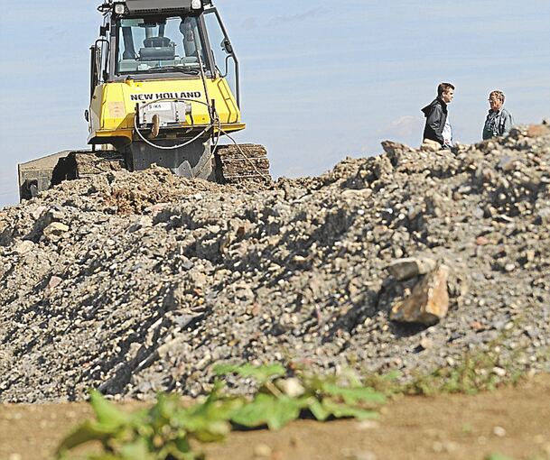 Der Landkreis Ludwigsburg hat für die Region die Entsorgung mineralischer Abfälle übernommen. Diese erfolgt im Froschgraben in Schwieberdingen. Aber nur noch bis Ende 2024. Dann muss ein neuer Standort gefunden werden. Für die Suche hat die Region 20