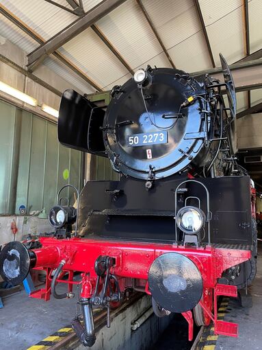 Am Tag des offenen Denkmals konnte die Dampflok besichtigt werden. Gefahren wurde aber nur mit einem Arbeitsfahrzeug.