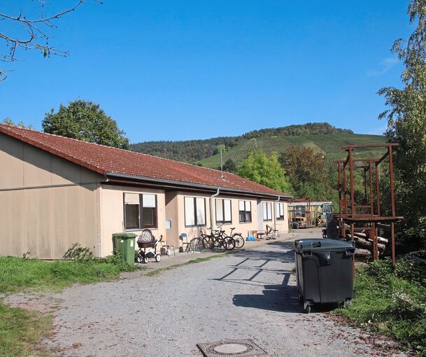 Auf dem Gelände im Schneckenhäldenweg am ehemaligen Sportplatz Horrheim steht bereits eine Flüchtlingsunterkunft. Der Ortschaftsrat möchte hier um maximal 40 Plätze erweitern. Foto: Albert Arning
