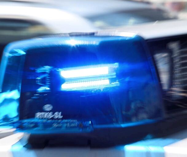 Ein verdächtiger Koffer löste in Vaihingen einen Polizeieinsatz aus. Foto: Stephan Jansen dpa/lby