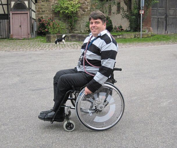 „Seit Corona wissen wir alle, wie schlimm soziale Isolation und Einsamkeit ist“: Alexander Lang berät Kommunen wie Ditzingen auf dem Weg zu mehr Barrierefreiheit. Foto: privat