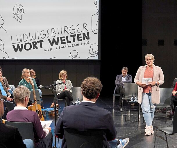 Beim Literaturfestival Wortwelten können Autoren ihre Werke präsentieren. Beim Literaturfestival Wortwelten können Autoren ihre Werke präsentieren.