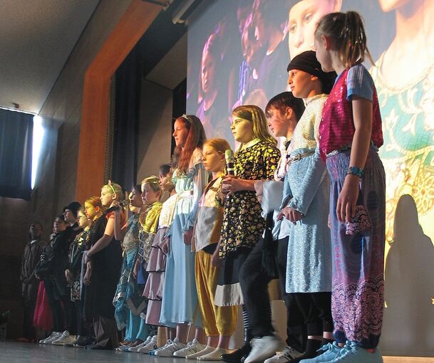 Eine Szene aus „Aladin und die Wunderlampe“ (Platz 1). Fotos: Susanne Müller-Baji