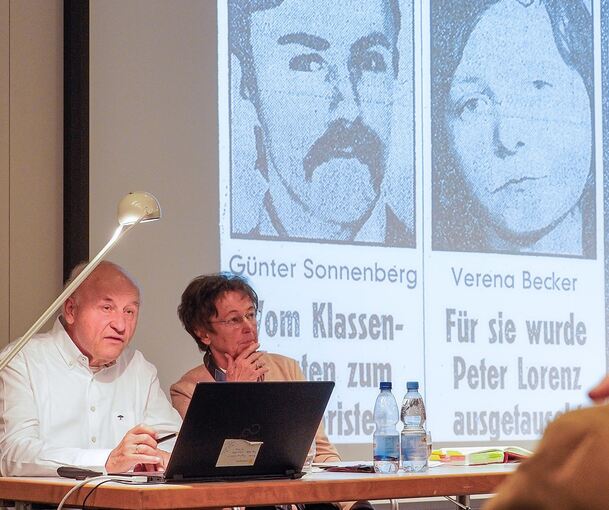Michael und Elisabeth Buback bei ihrer Lesung im Kulturzentrum. Foto: Holm Wolschendorf