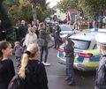 Die Polizei war mit einem Großaufgebot an der Realschule. Foto: Alfred Drossel