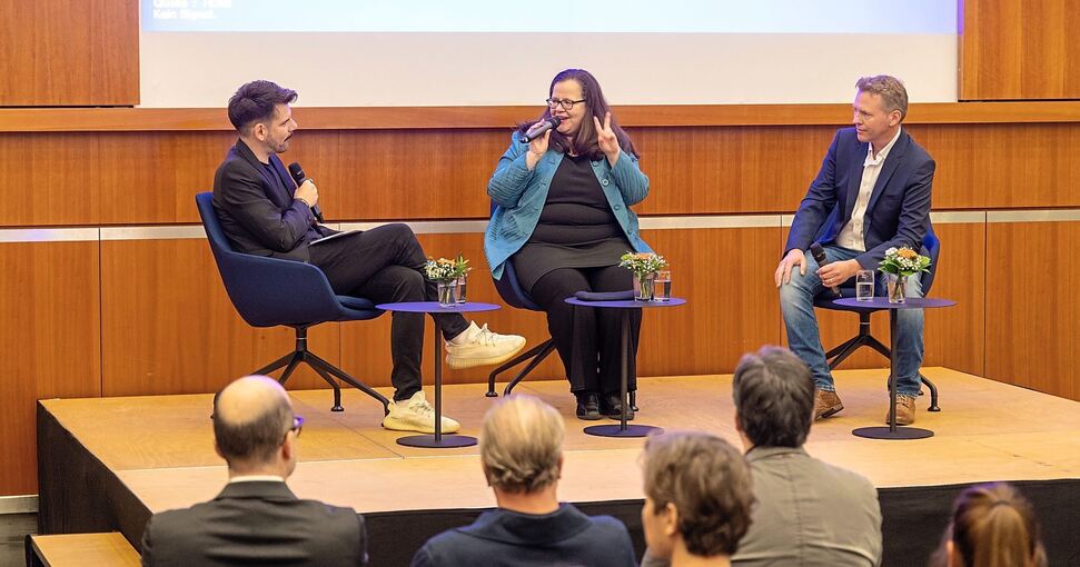 Erste Bürgermeisterin Renate Schmetz betont, wie wichtig die Tafeln sind. Foto: Andreas Essig