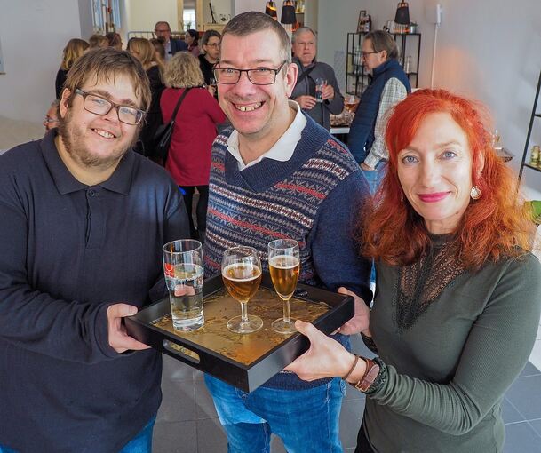 Kümmern sich um die Gäste (von links): Matthias Kröll, Frank Ehrmann und Heike Appich. Foto: Holm Wolschendorf