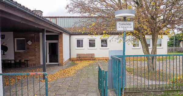 Gemeinschaftshaus auf dem Hardt- und Schönbühlhof: Jetzt steht offenbar auch die Finanzierung, um die Immobilie zu sanieren. Foto: Holm Wolschendorf