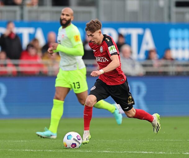 Ludwigsburger Nick Bätzner startet beim SV Wehen Wiesbaden durch