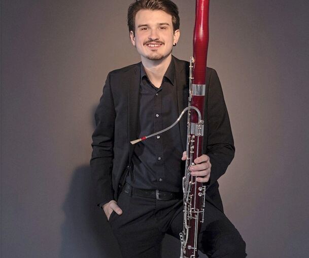 Der Fagottist Tobias Reikow spielt am Samstag mit dem Sinfonieorchester unter der Leitung von Hermann Dukek. Foto: Astrid Ackermann/p