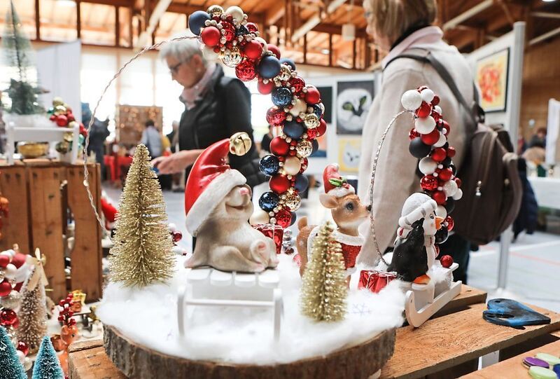 In Erdmannhausen gab es einen Hobbykünstlerbasar, ebenfalls mit viel Weihnachtlichem.