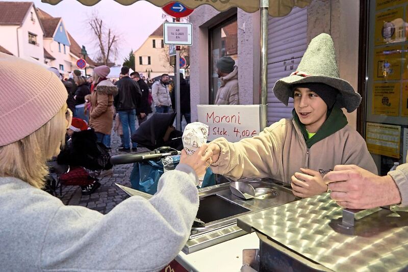 Impressionen vom Weihnachtsmarkt in Kleinsachsenheim.