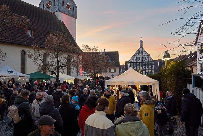 Impressionen vom Weihnachtsmarkt in Kleinsachsenheim.