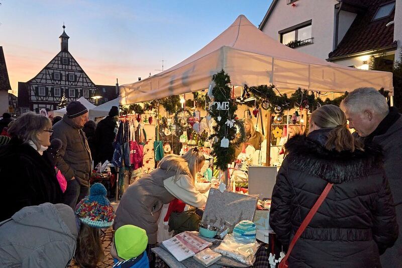 Impressionen vom Weihnachtsmarkt in Kleinsachsenheim.