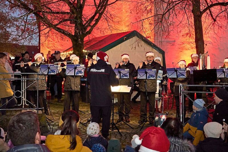 Impressionen vom Weihnachtsmarkt in Kleinsachsenheim.