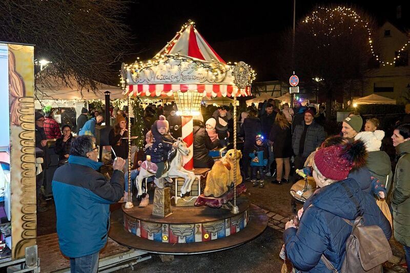 Impressionen vom Weihnachtsmarkt in Höpfigheim.