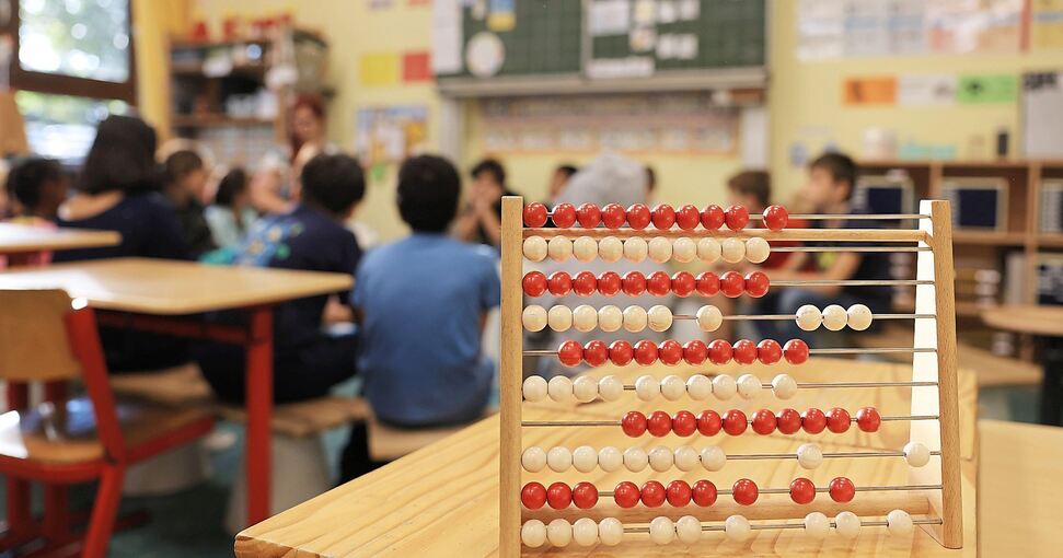 An Unterricht ist in der Auricher Grundschule bis auf weiteres nicht zu denken. Symbolfoto: Oliver Berg/dpa