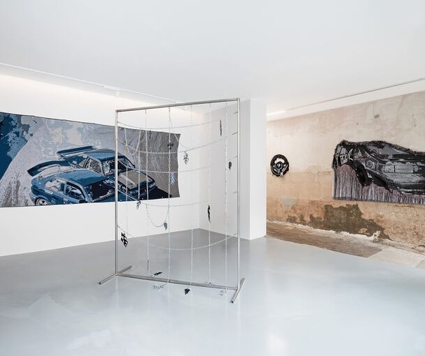 Spielerisches Aufbrechen der Muster: Die Schau in der Galerie Perg. Foto: Chiara Bellamoli/p