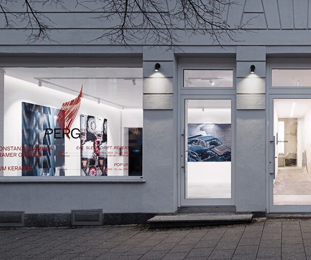 Spielerisches Aufbrechen der Muster: Die Schau in der Galerie Perg. Foto: Chiara Bellamoli/p