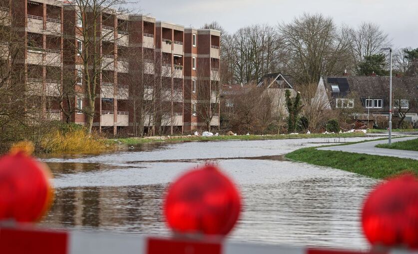 Hochwasser in Niedersachsen - Lilienthal Hochwasser in Niedersachsen - Lilienthal