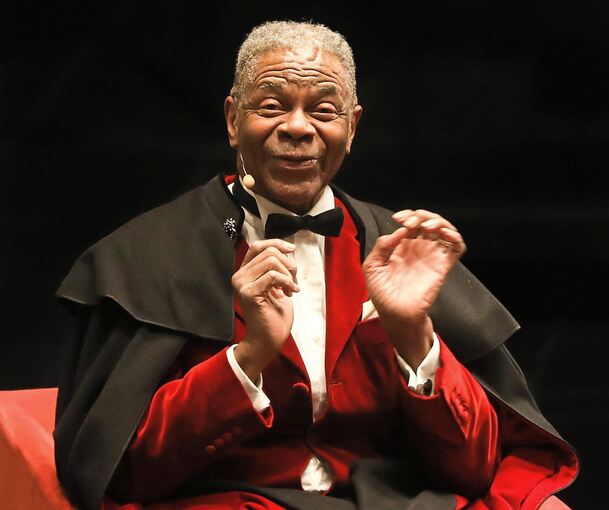 BallettPianist Bailey im K Kein Platz für Blues im Ballett