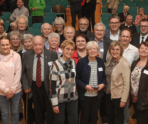 Die Preisträger der Johannes-Nefflen-Medaille werden für ehrenamtliches Engagement gewürdigt. Fotos: Ramona Theiss