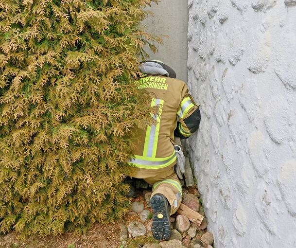 Beengt waren auch die Verhältnisse für die Retter. Fotos: Feuerwehr Korntal-Münchingen/Rometsch